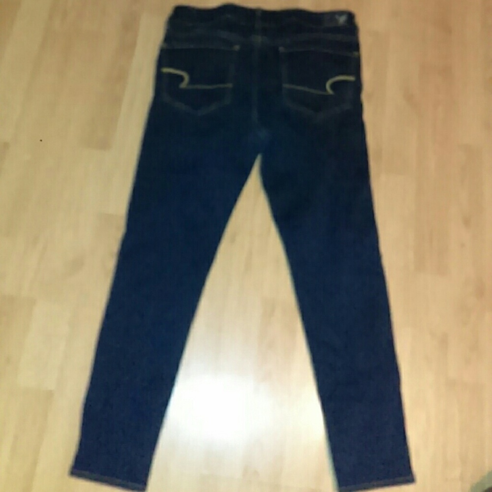 12short American Eagle jeggings