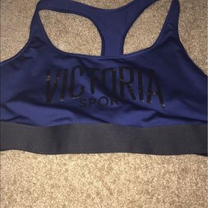 vS sports bra