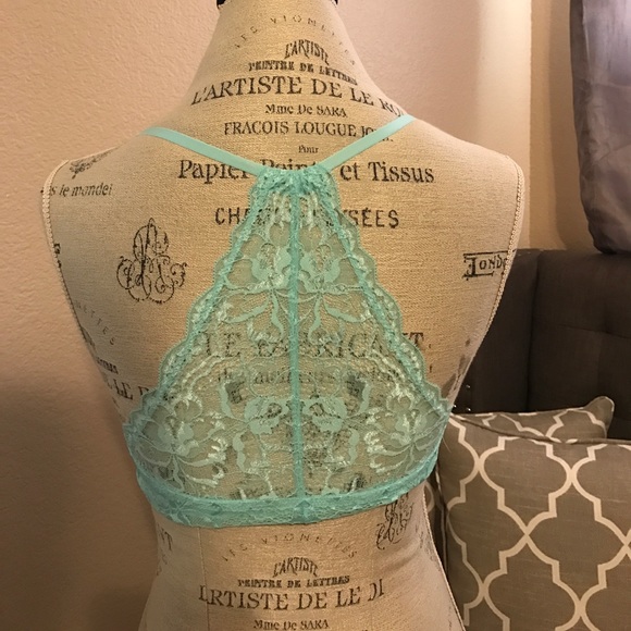 VS PINK LACE BRA - Picture 3 of 4