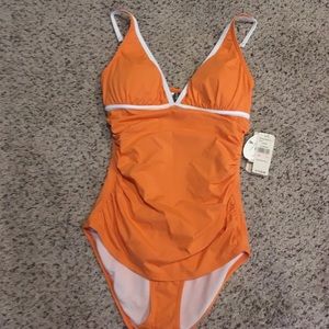 Tommy Bahama shirred v neck 1 piece. Size 10