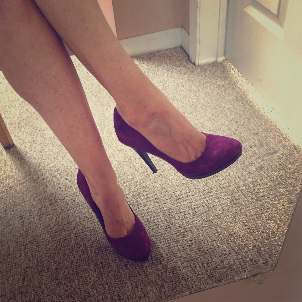 Cole Haan Women's purple suede pumps size 7.5