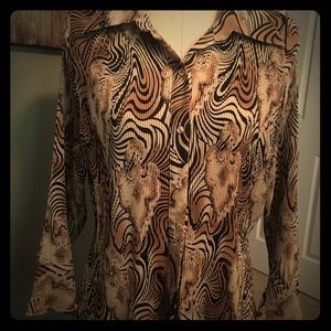 Button down pattern blouse