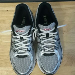 Asic gel running shoes