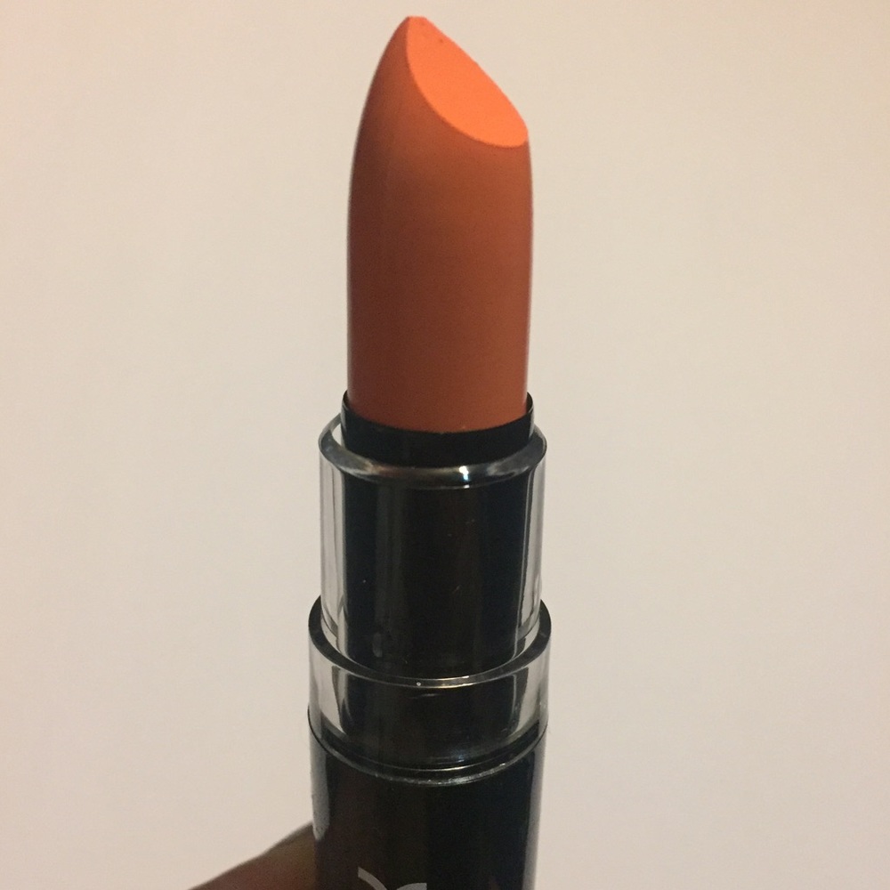 Orange - NYX Macaron Lippie
