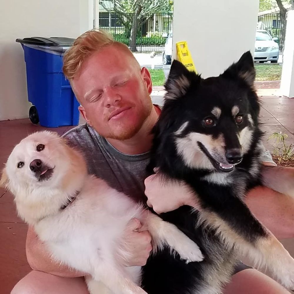 Meet your Posher, Dustin