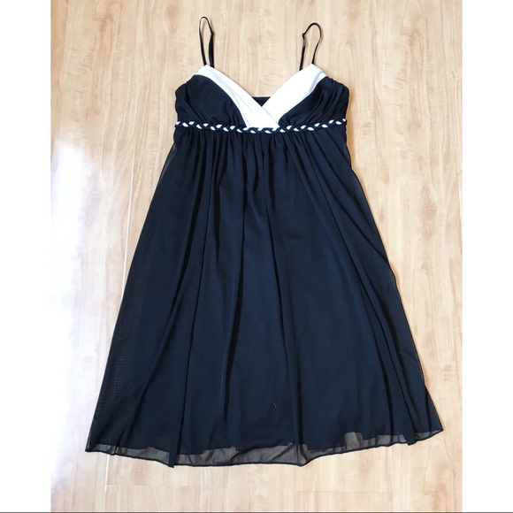 Ruby Rox Dresses & Skirts - Black and White Spaghetti Strapped Dress