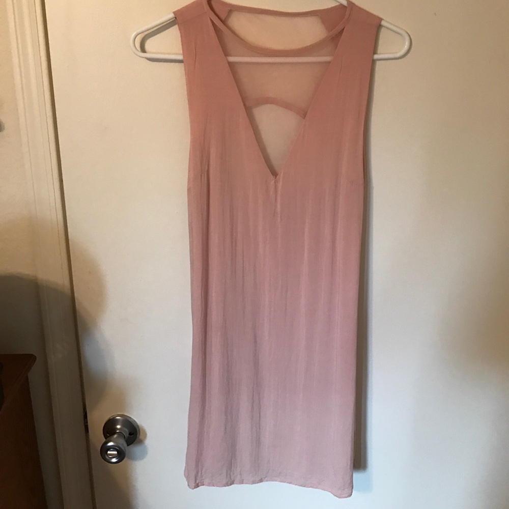 URBAN OUTFITTERS PINK DRESS