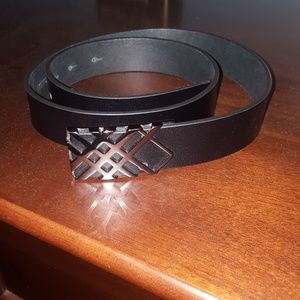 BURBERRY black leather belt