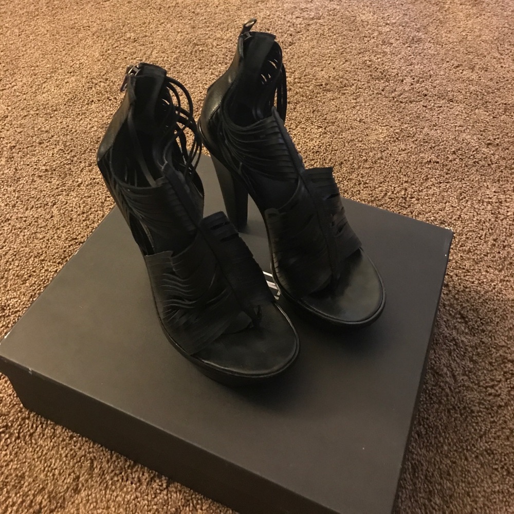 Pelle Moda Platform heels