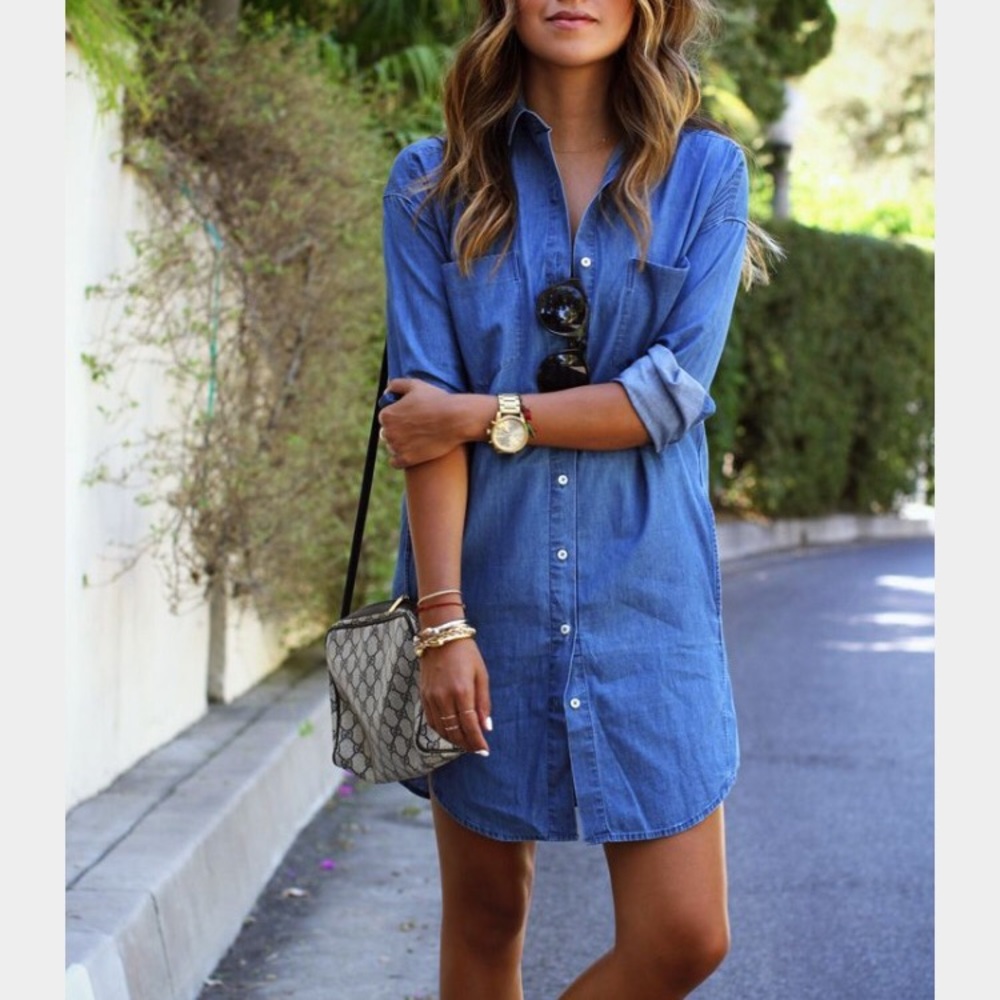 Jean dress with two front pockets and darts