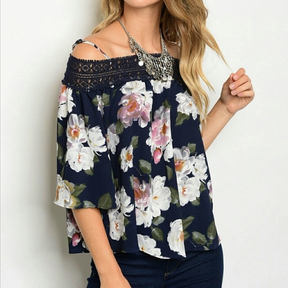 🆕 Threadzwear Off Shoulder Top. - Picture 3 of 7