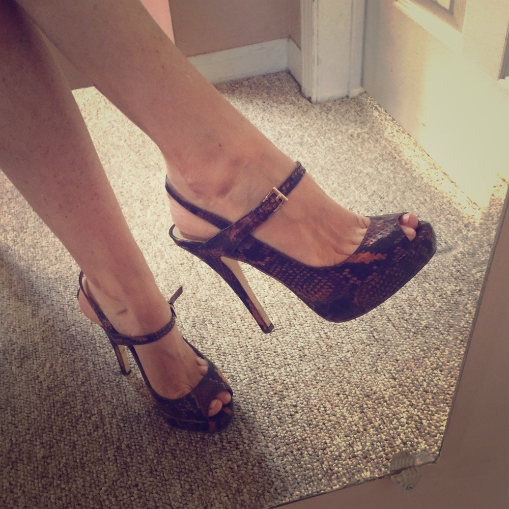 INC Women's peep toe snake print heels size 7.5