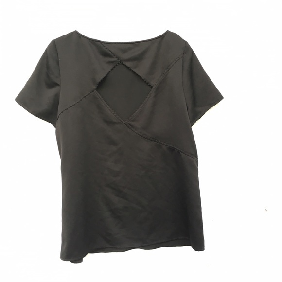 Black Textured Top with a Back Cutout - Picture 3 of 3