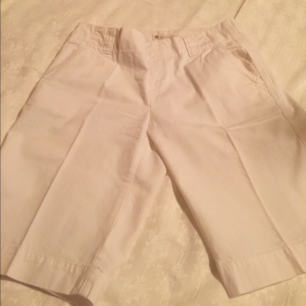 Gap walking short
