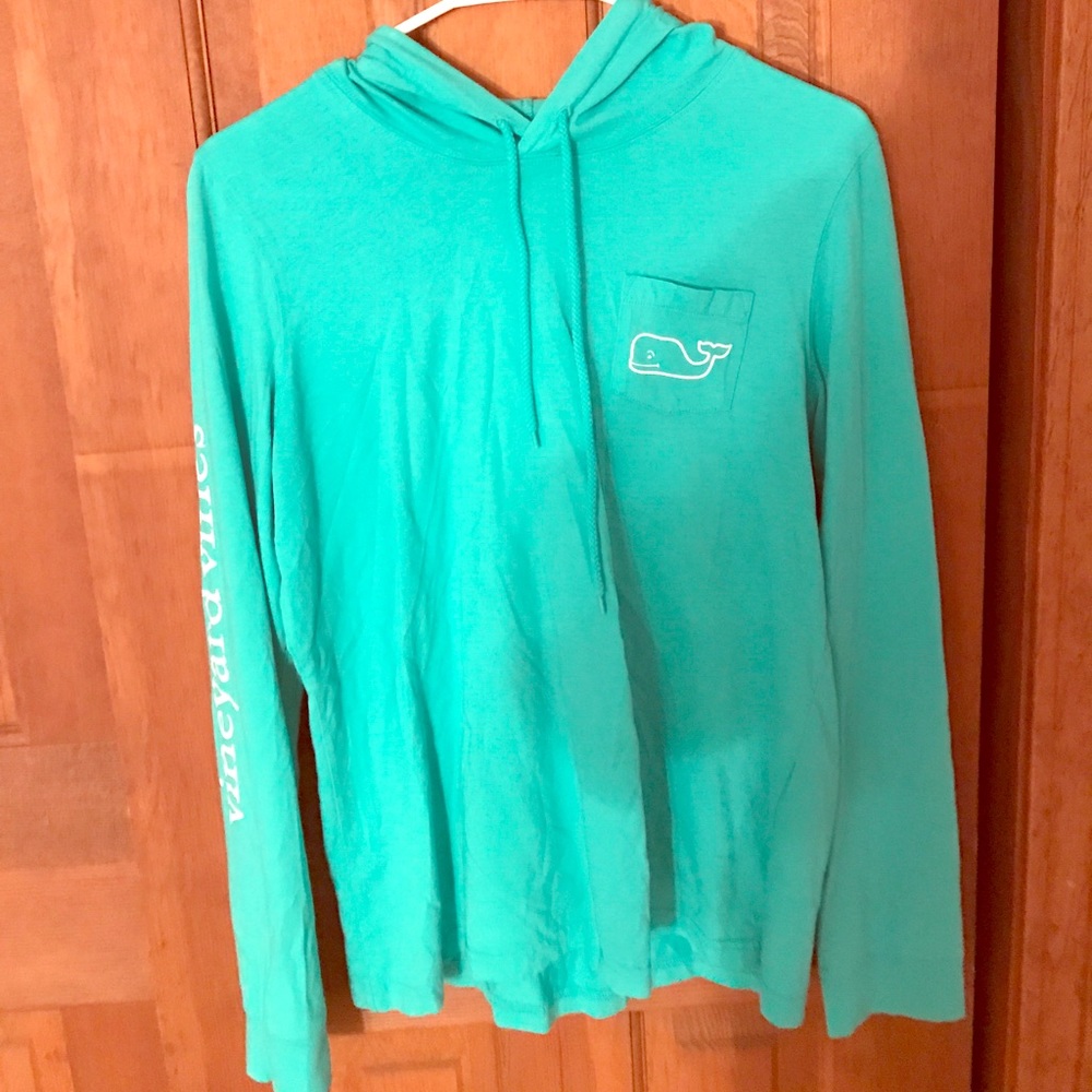 Vineyard Vines T shirt hoodie