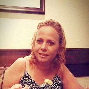 Meet your Posher, Elisabet