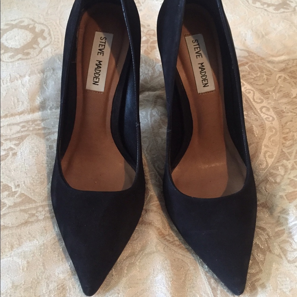 Black Swede Steve Madden Heel
