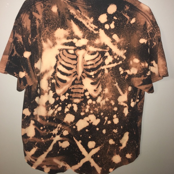 Custom distressed shirt - Picture 3 of 3