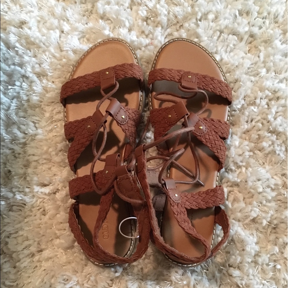 Lace up Sandals