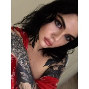 Meet your Posher, Savannah