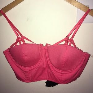 💸🇺🇸PRICE DROP🇺🇸💸 Zipper bralette