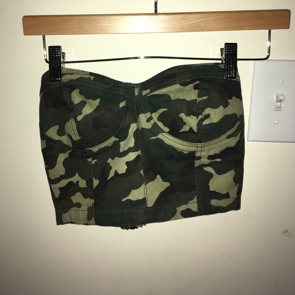 Strapless crop top