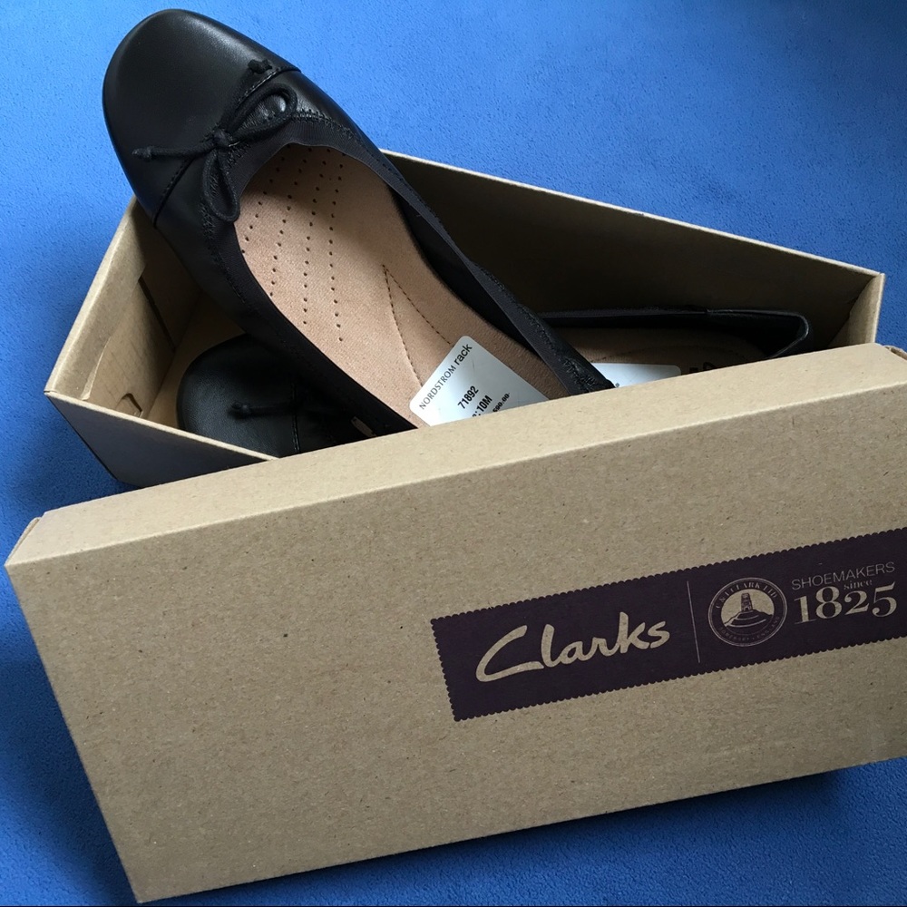 NWT Clarks Blanche Nora Ballet Flats (Size 10)