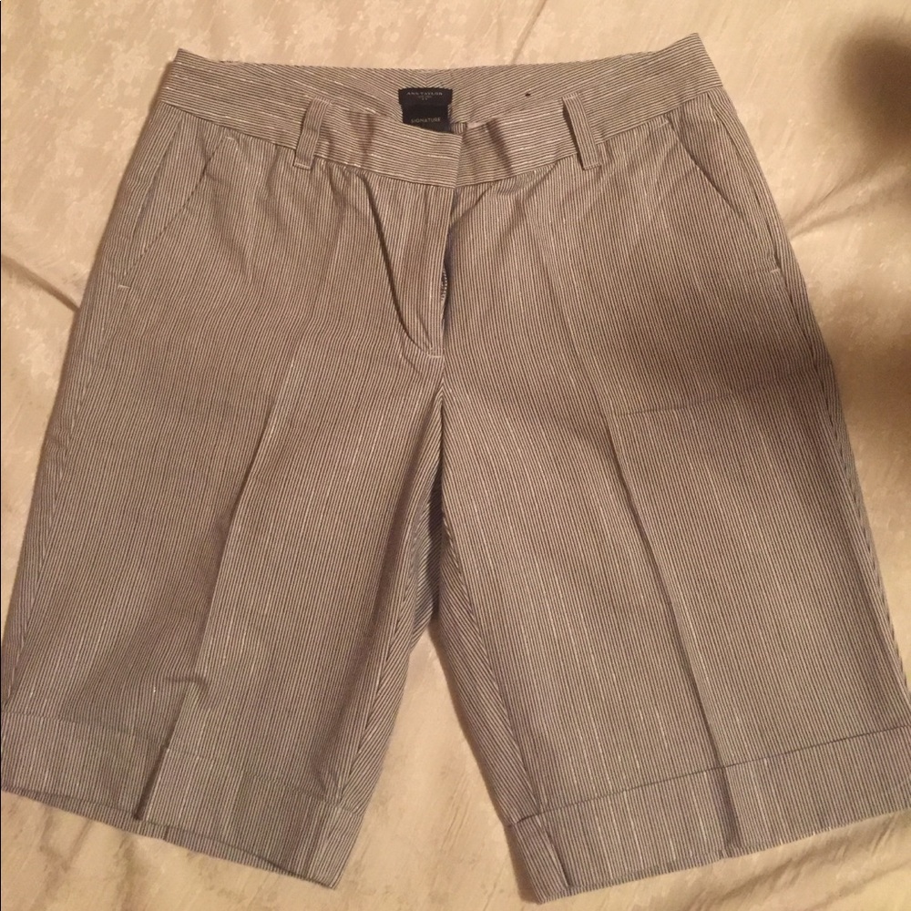 Ann Taylor walking short