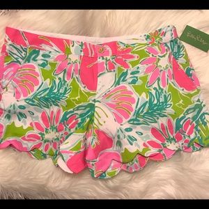 Lilly Pulitzer scallop buttercup shorts w/ tags