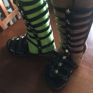 Gladiator  Chinese size 31 (17.5cm) or 7 inches