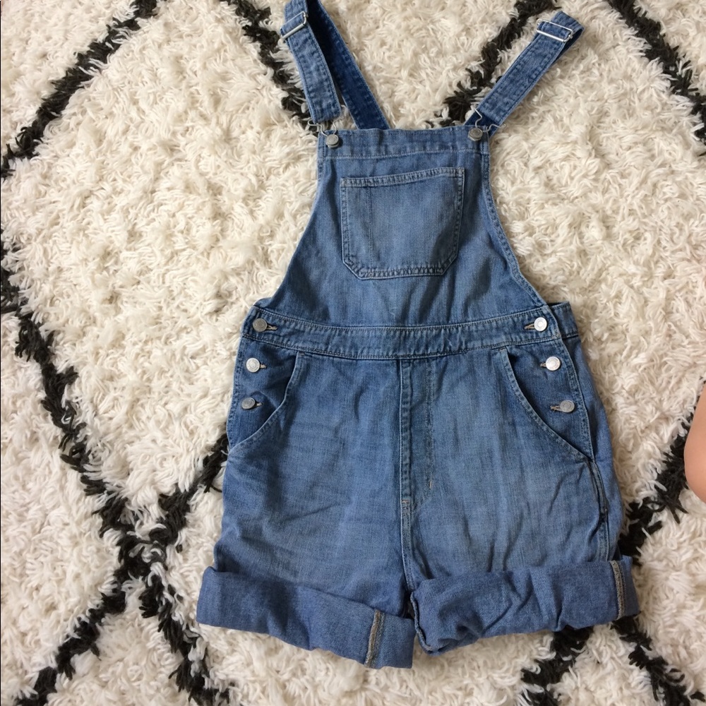 Gap overalls