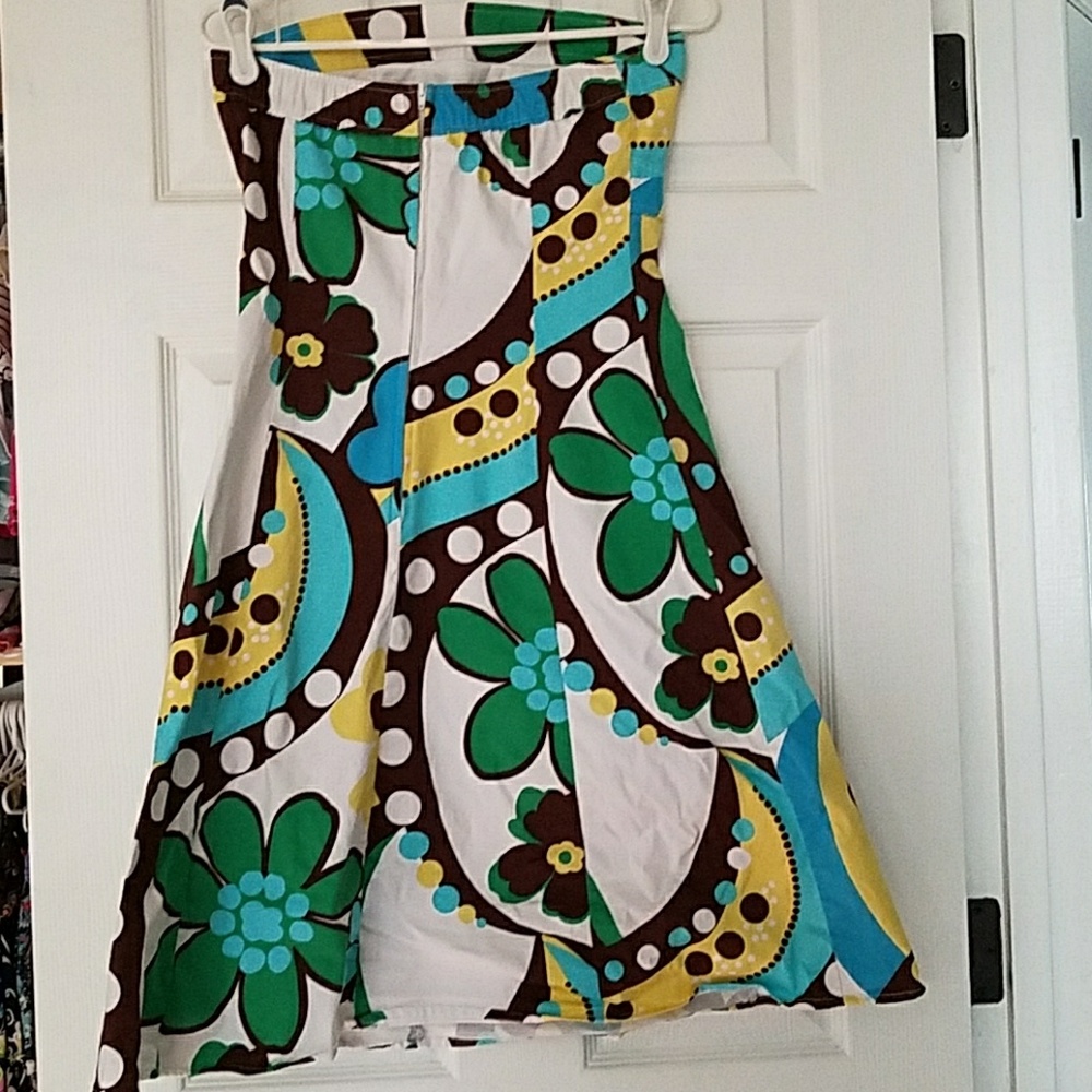 Dress - Picture 2 of 4