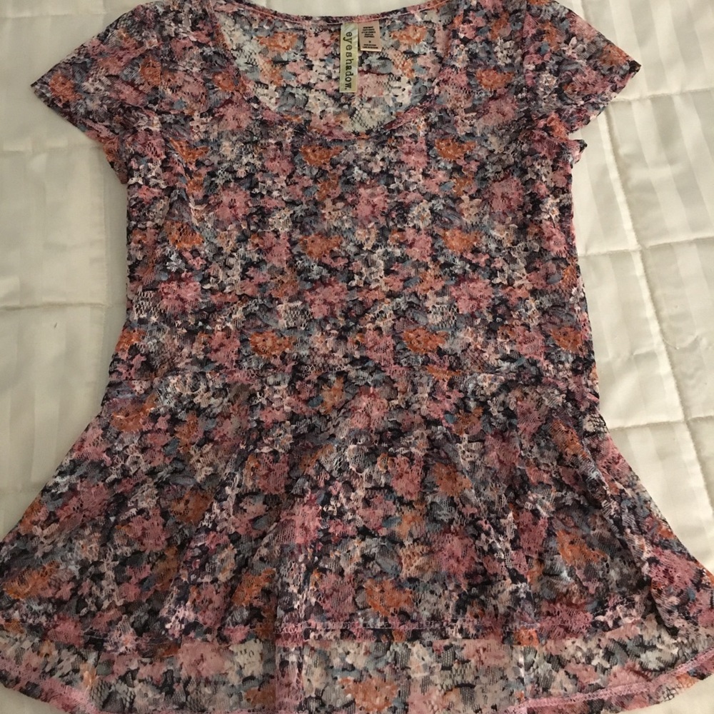 Eyeshadow Short Sleeve Top