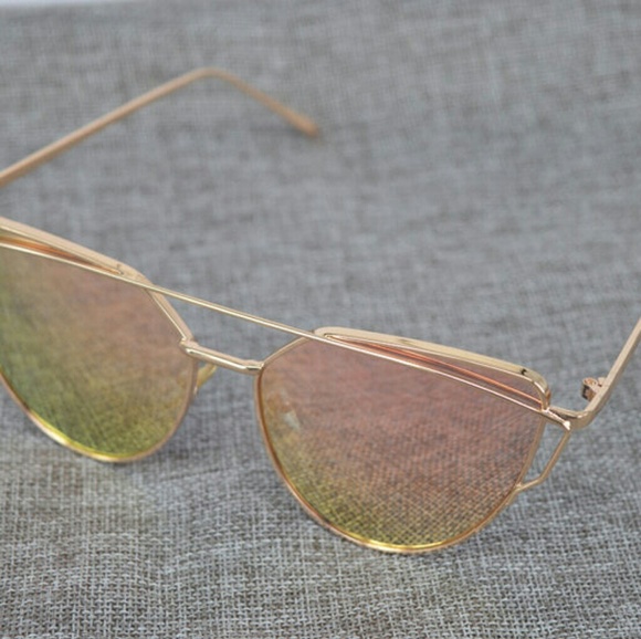 Pink Mirrored Metal Frame Cat Eye Sunglasses - Picture 3 of 6