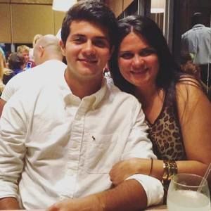 Meet your Posher, Juan ricardo