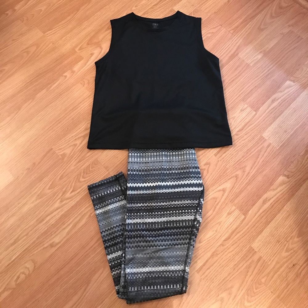 Black Sleeveless Athletic Top
