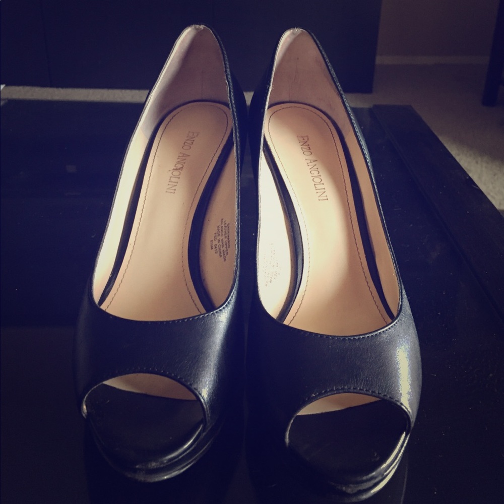 Enzo Angiolini Black pump high heels