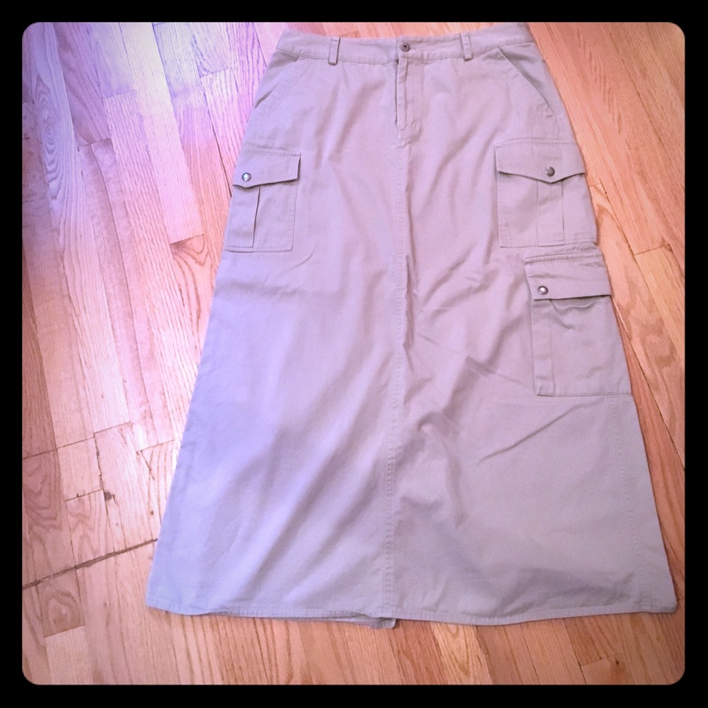 Cute long khaki skirt