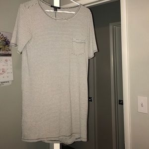 T-shirt dress