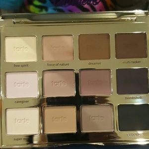 Tartelette- Amazonian clay matte palette.