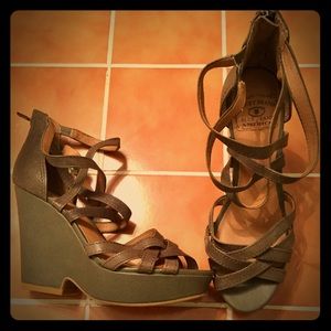 Lucky Brand wedges