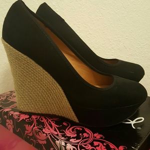 Qupid Wedge Pump