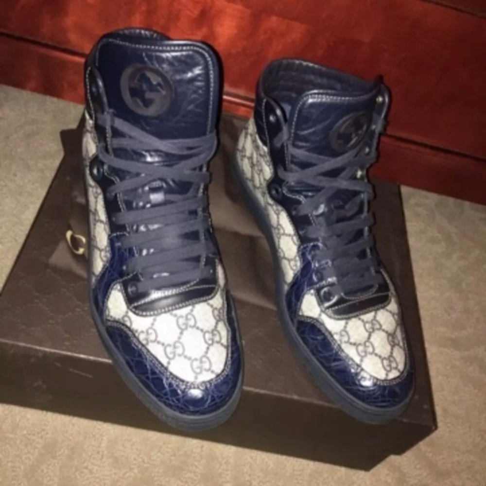 Gucci Sneakers. Navy blue Gators. Gucci high top