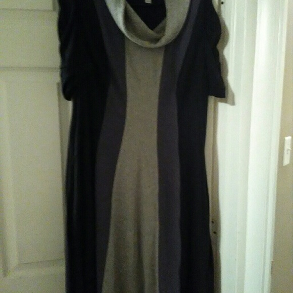 Dress - Picture 1 of 1