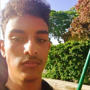 Meet your Posher, Hussain