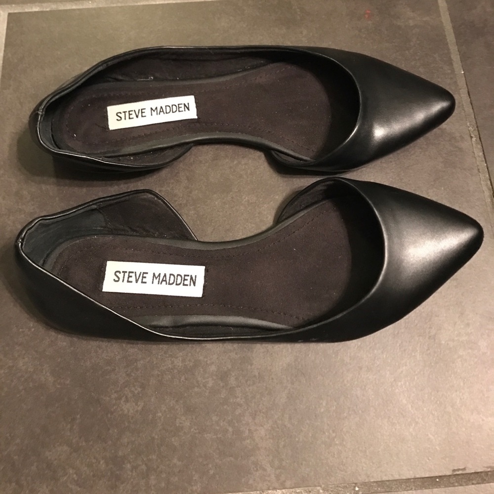 Steve Madden pointy toe flats