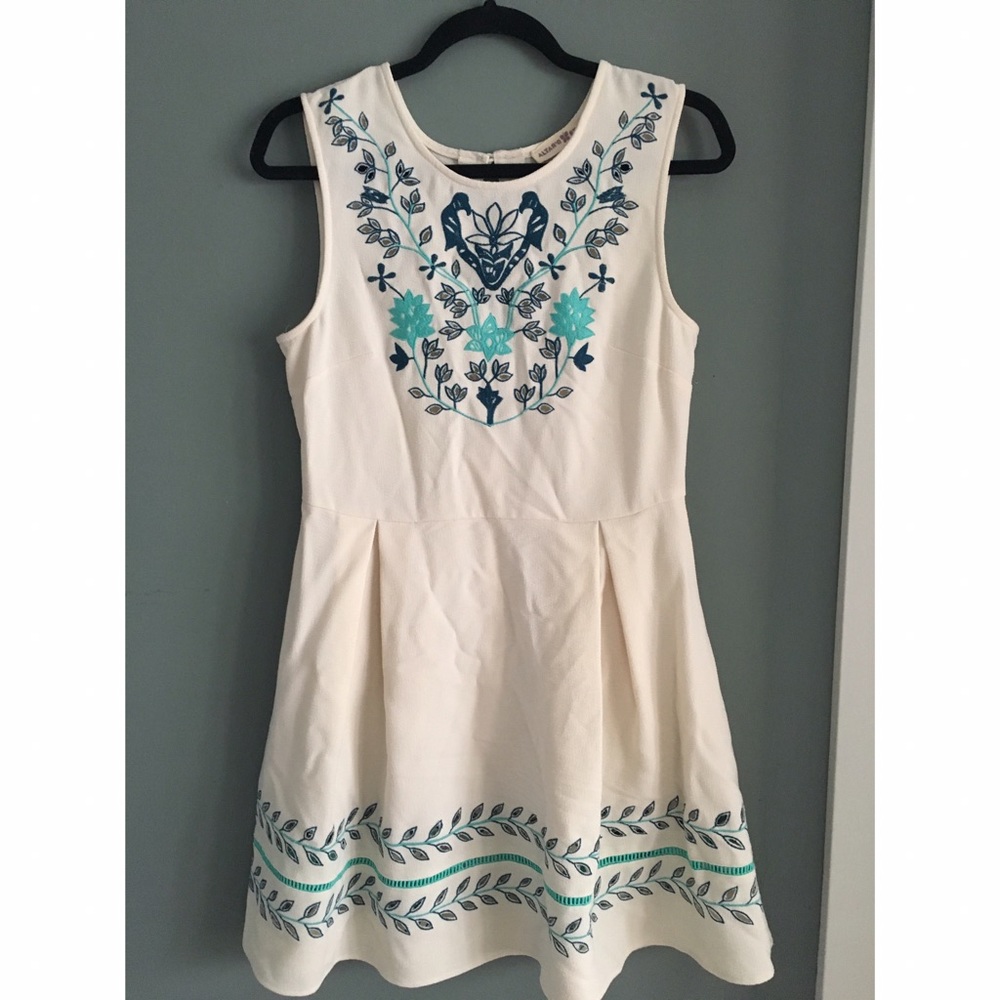 Beautifully detailed Altar'd State dress