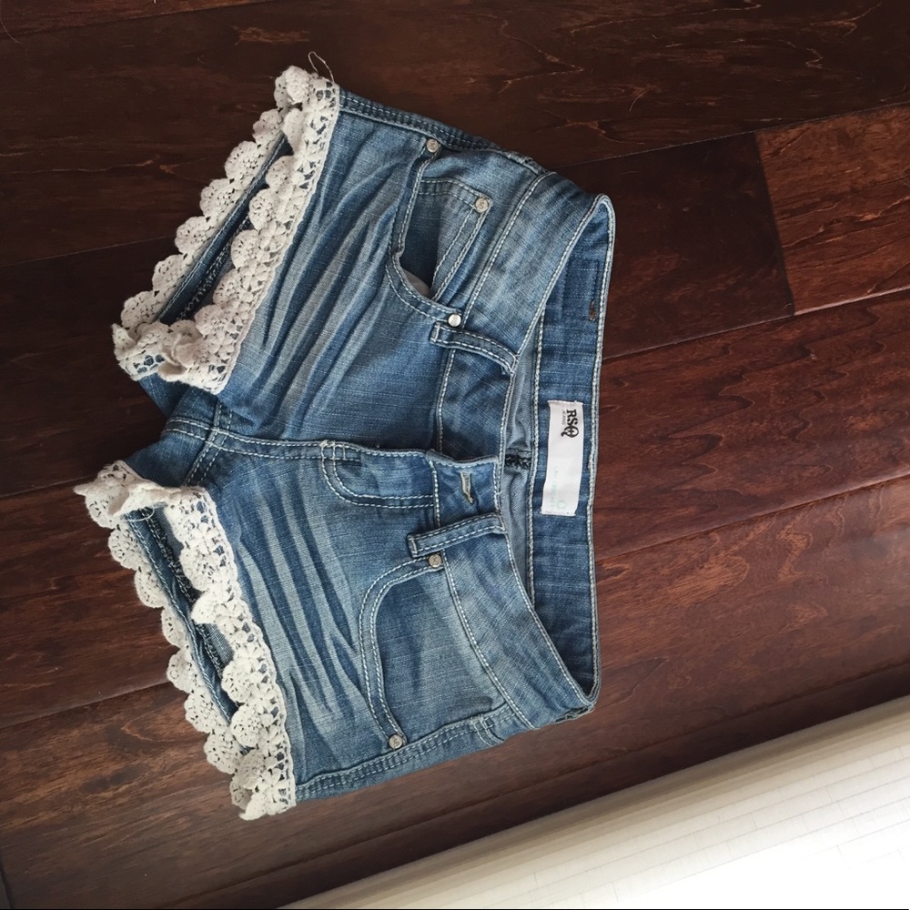 Tillys crochet bottom shorts