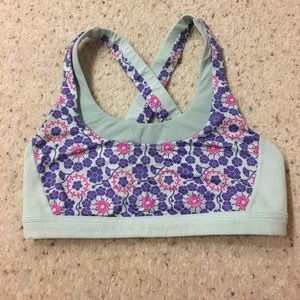Lululemon sports bra
