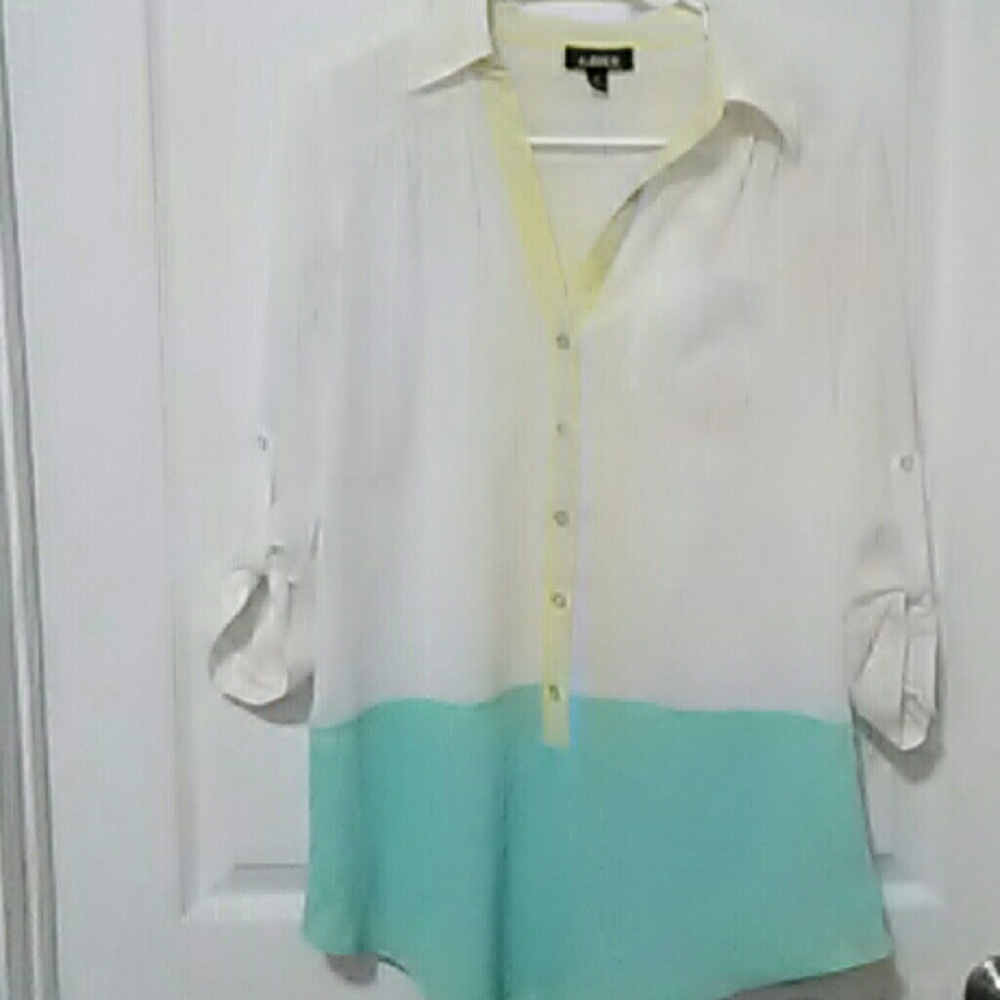 Super cute sheer top
